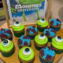 Custom Cupcake Example