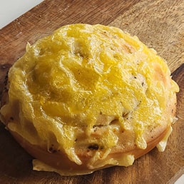 Cheese and Pesto Scroll