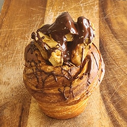 Chocolate Honeycomb Cruffin